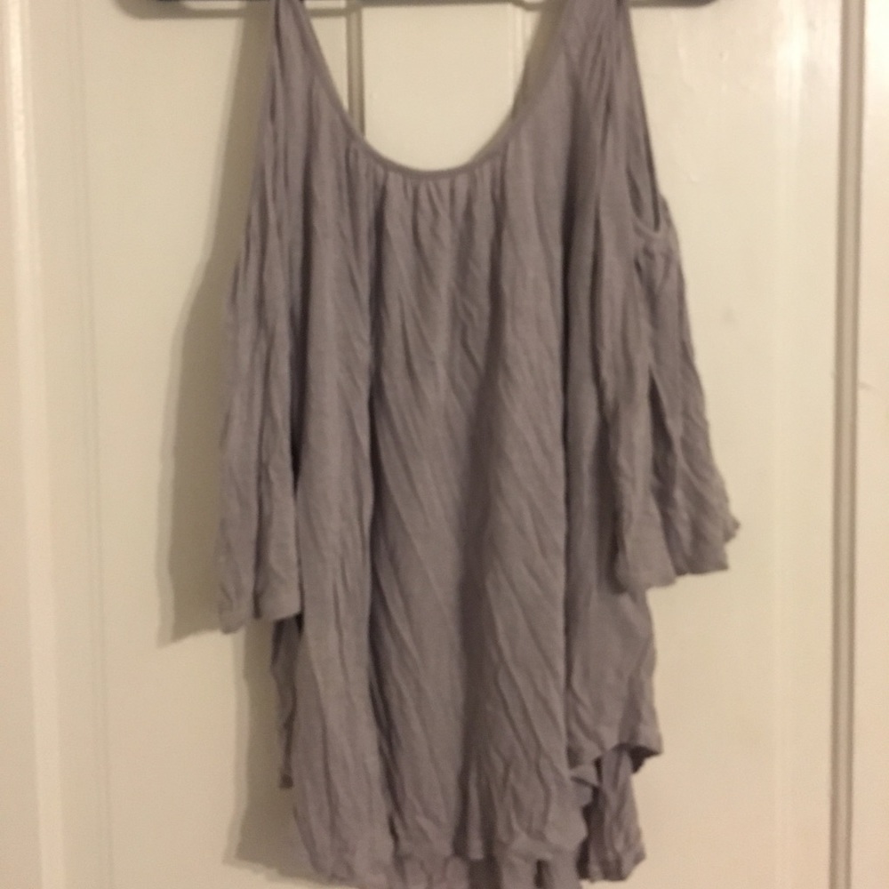 KIMCHI BLUE URBAN OUTFITTERS COLD SHOULDER TOP